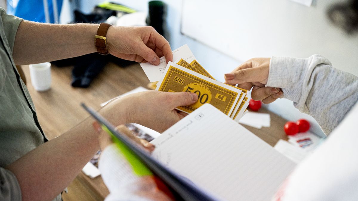 Financial management on DUF’s international pool